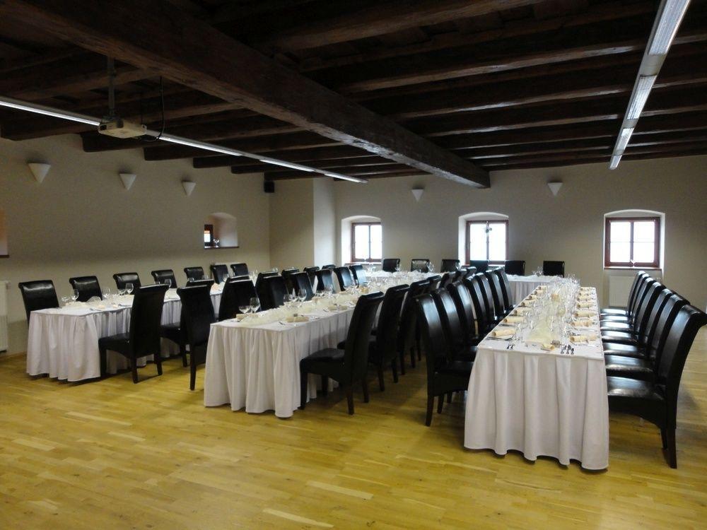 Fara Rancirov Hotel Ихлава Екстериор снимка